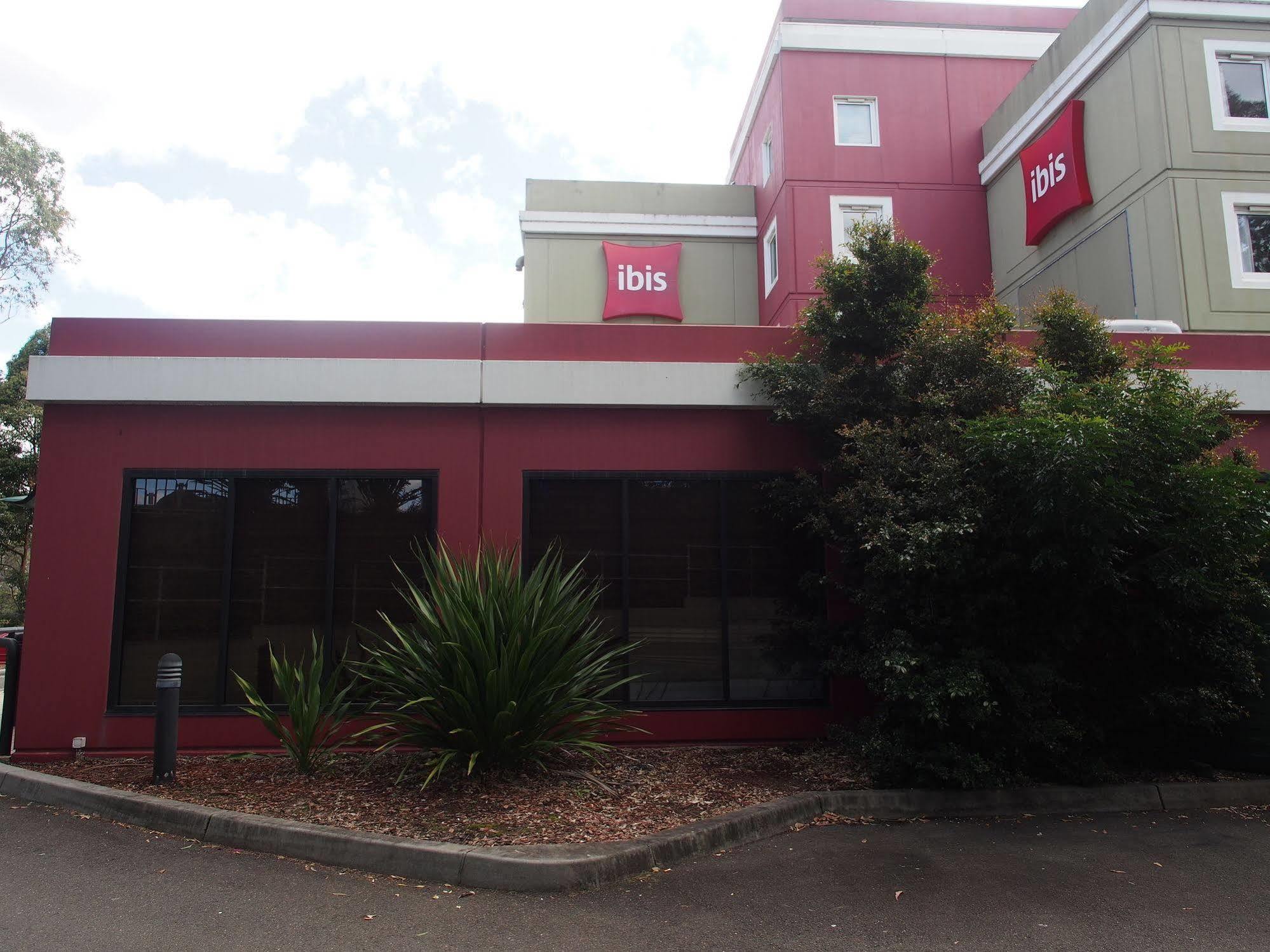 Ibis Thornleigh Hotel Exterior photo